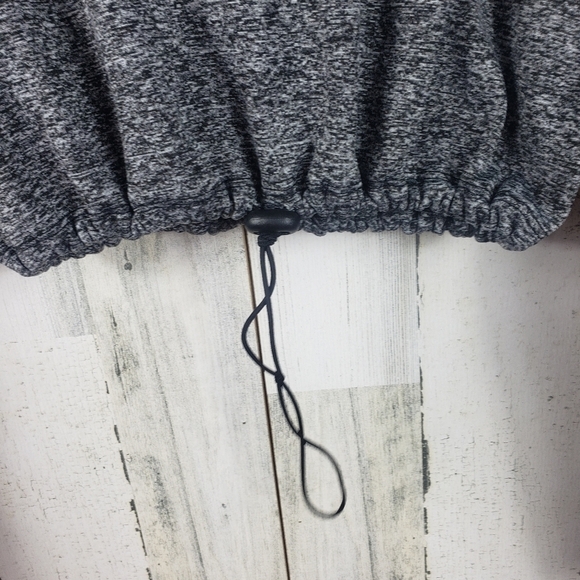 love ari gray speckle cropped sweater juniors size XL - Picture 3 of 11